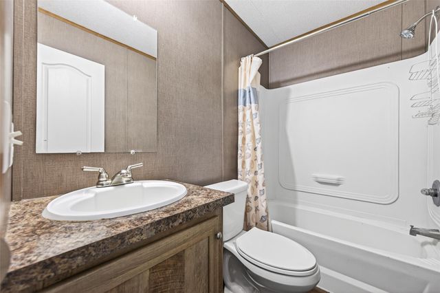 302 Phillip, Wharton, TX 77488