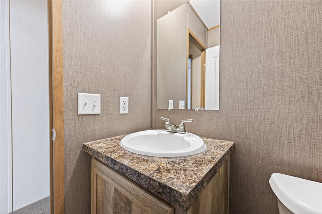 302 Phillip, Wharton, TX 77488