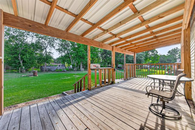302 Phillip, Wharton, TX 77488