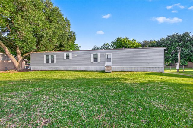 302 Phillip, Wharton, TX 77488
