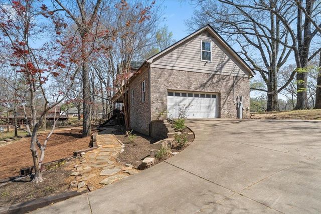 744 SANGA CREEK RD, Memphis, TN 38018