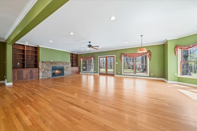 744 SANGA CREEK RD, Memphis, TN 38018