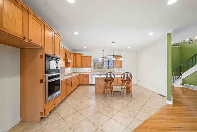 744 SANGA CREEK RD, Memphis, TN 38018