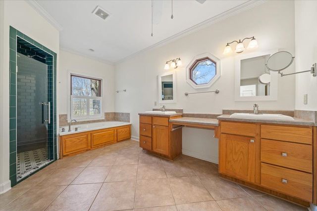 744 SANGA CREEK RD, Memphis, TN 38018