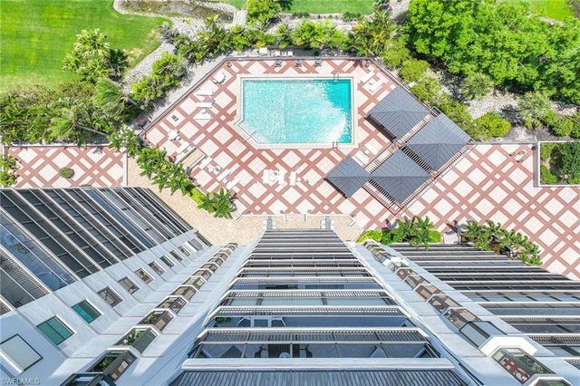 6075 Pelican Bay BLVD 605, Naples, FL 34108