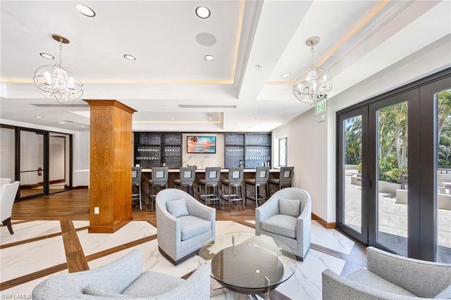 6075 Pelican Bay BLVD 605, Naples, FL 34108