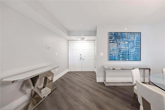 6075 Pelican Bay BLVD 605, Naples, FL 34108