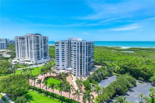 6075 Pelican Bay BLVD 605, Naples, FL 34108