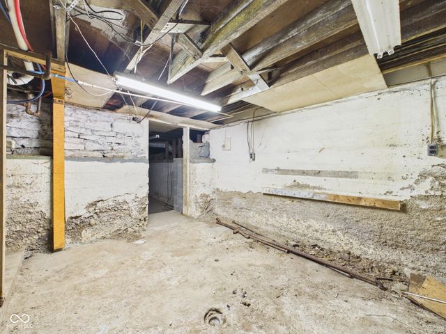 1419 W 5th Street, Anderson, IN 46016