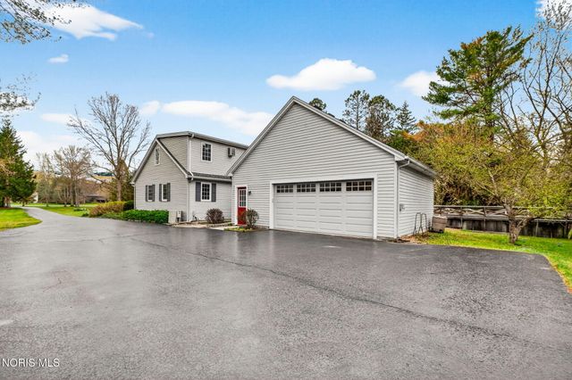 10326 Ramm Road, Whitehouse, OH 43571