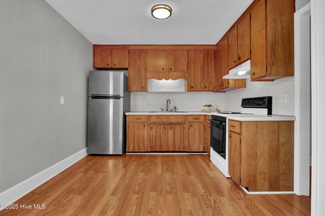 3521 Middle Sound Loop Road, Wilmington, NC 28411