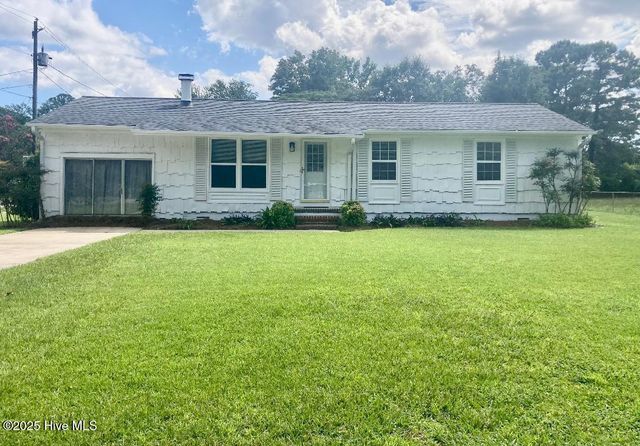 3521 Middle Sound Loop Road, Wilmington, NC 28411