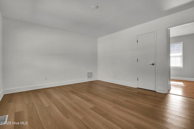 3521 Middle Sound Loop Road, Wilmington, NC 28411