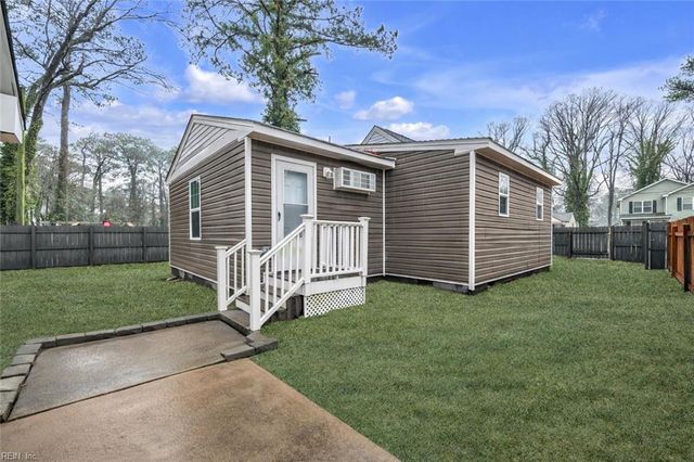 12 Brierdale PL, Portsmouth, VA 23702