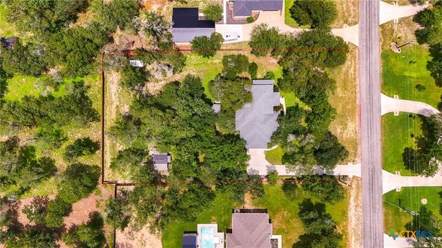 300 Cibolo Ridge Drive, La Vernia, TX 78121
