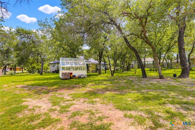 300 Cibolo Ridge Drive, La Vernia, TX 78121