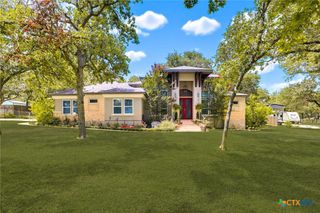 300 Cibolo Ridge Drive, La Vernia, TX 78121