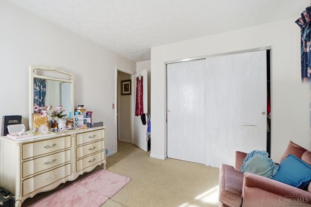 1105 Inner Circle, Forest Park, OH 45240