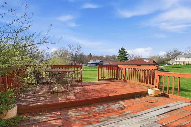 1105 Inner Circle, Forest Park, OH 45240