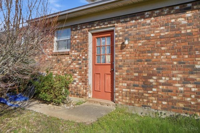 1105 Inner Circle, Forest Park, OH 45240