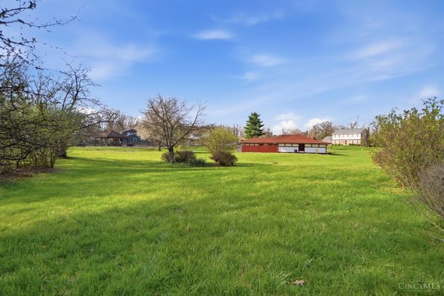 1105 Inner Circle, Forest Park, OH 45240