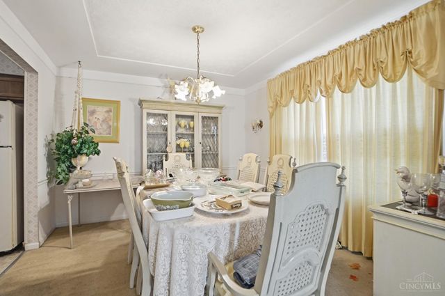 1105 Inner Circle, Forest Park, OH 45240