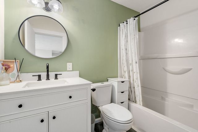 21 Middlesex Ave 303, Worcester, MA 01604