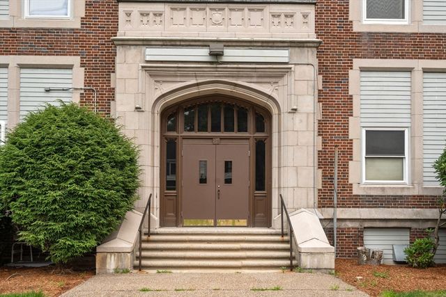 21 Middlesex Ave 303, Worcester, MA 01604