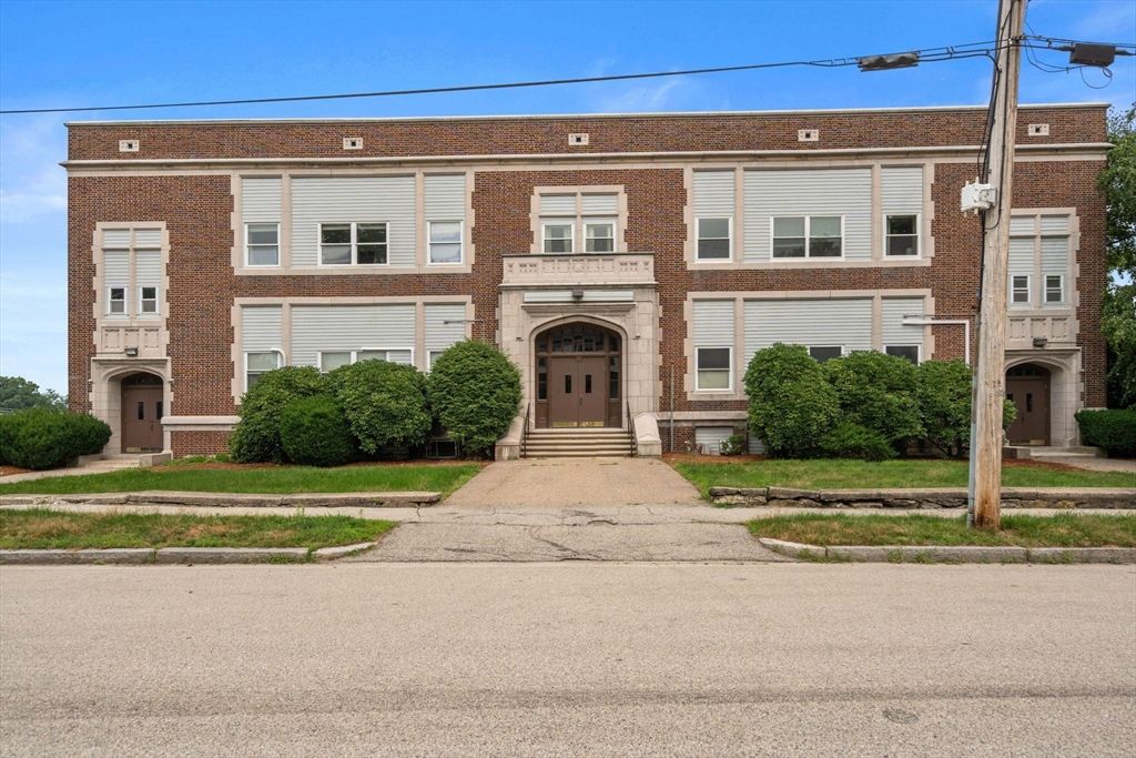 21 Middlesex Ave 303, Worcester, MA 01604