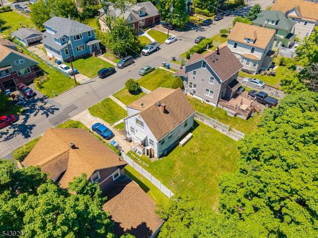 261 Shepard Ave, Englewood City, NJ 07631
