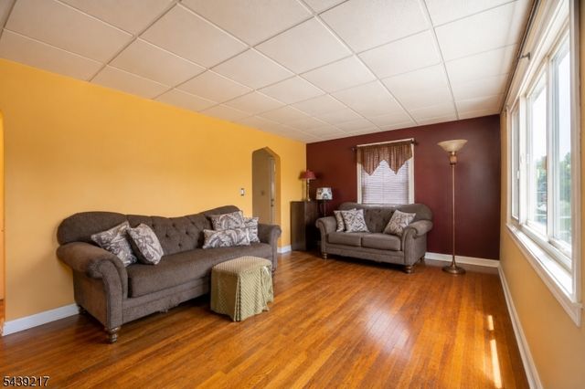 261 Shepard Ave, Englewood City, NJ 07631