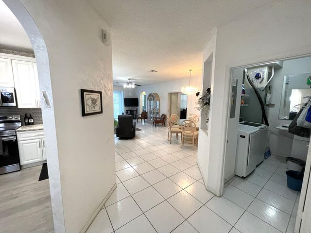 7941 LAINA Lane 2, Boynton Beach, FL 33437
