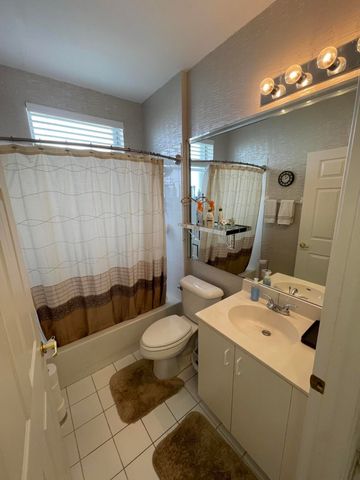 7941 LAINA Lane 2, Boynton Beach, FL 33437