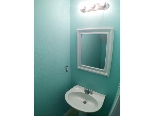 2301 Kingsway Drive, Arlington, TX 76012