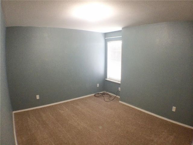 2301 Kingsway Drive, Arlington, TX 76012