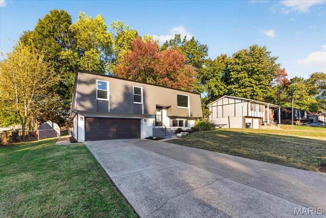 117 Las Olas Drive, Belleville, IL 62221