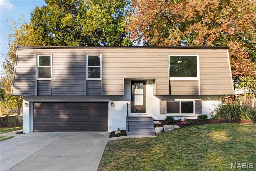 117 Las Olas Drive, Belleville, IL 62221