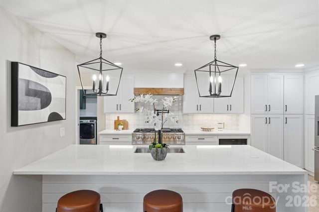 3800 Lovett Circle, Charlotte, NC 28210
