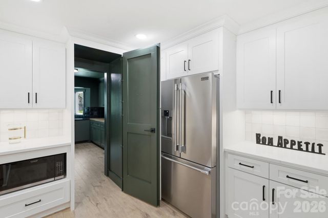 3800 Lovett Circle, Charlotte, NC 28210