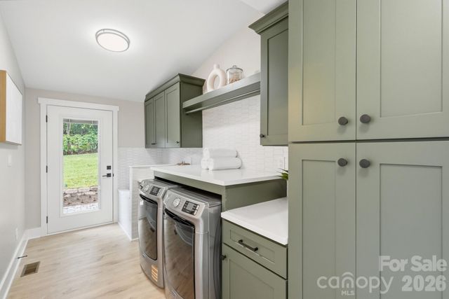 3800 Lovett Circle, Charlotte, NC 28210