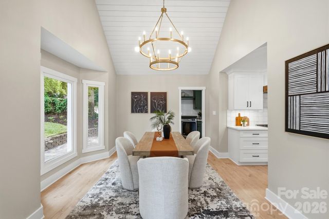 3800 Lovett Circle, Charlotte, NC 28210