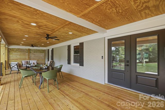 3800 Lovett Circle, Charlotte, NC 28210