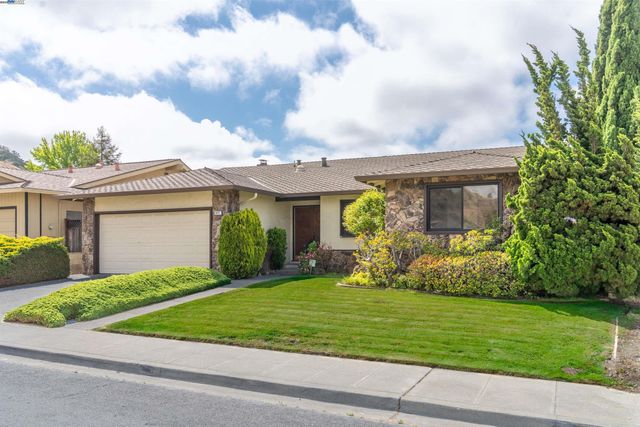 2177 Hillside Cir, San Leandro, CA 94577
