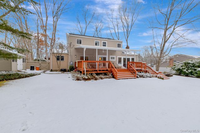 25 Sheryl Crescent, Smithtown, NY 11787