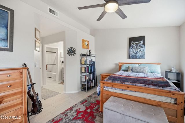 9145 N 68th Avenue, Peoria, AZ 85345