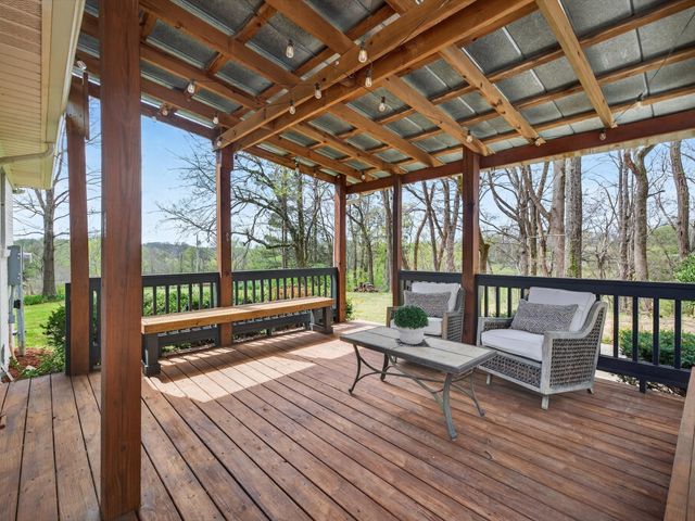 1454 Johnson Rd, Lewisburg, TN 37091
