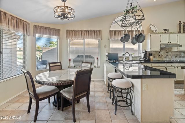 9456 W CHINO Drive, Peoria, AZ 85382