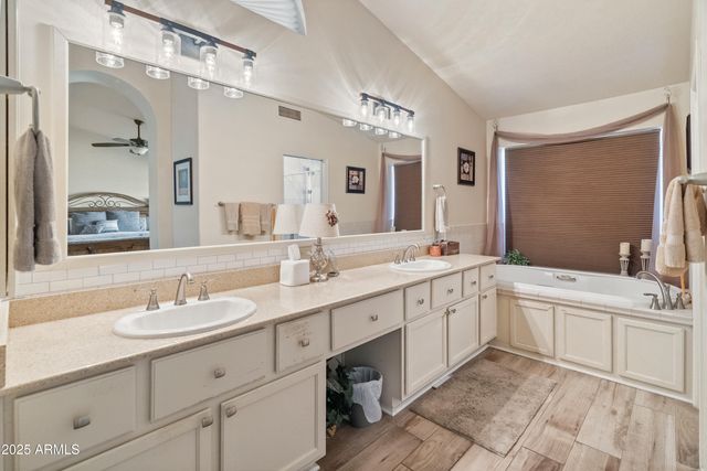 9456 W CHINO Drive, Peoria, AZ 85382