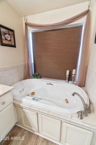 9456 W CHINO Drive, Peoria, AZ 85382