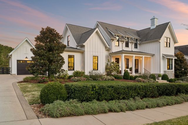 7384 Harlow Dr, College Grove, TN 37046
